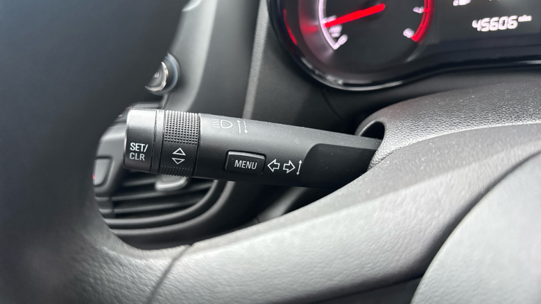 Vauxhall Viva 1.0 SE 5dr [A/C] Petrol Hatchback